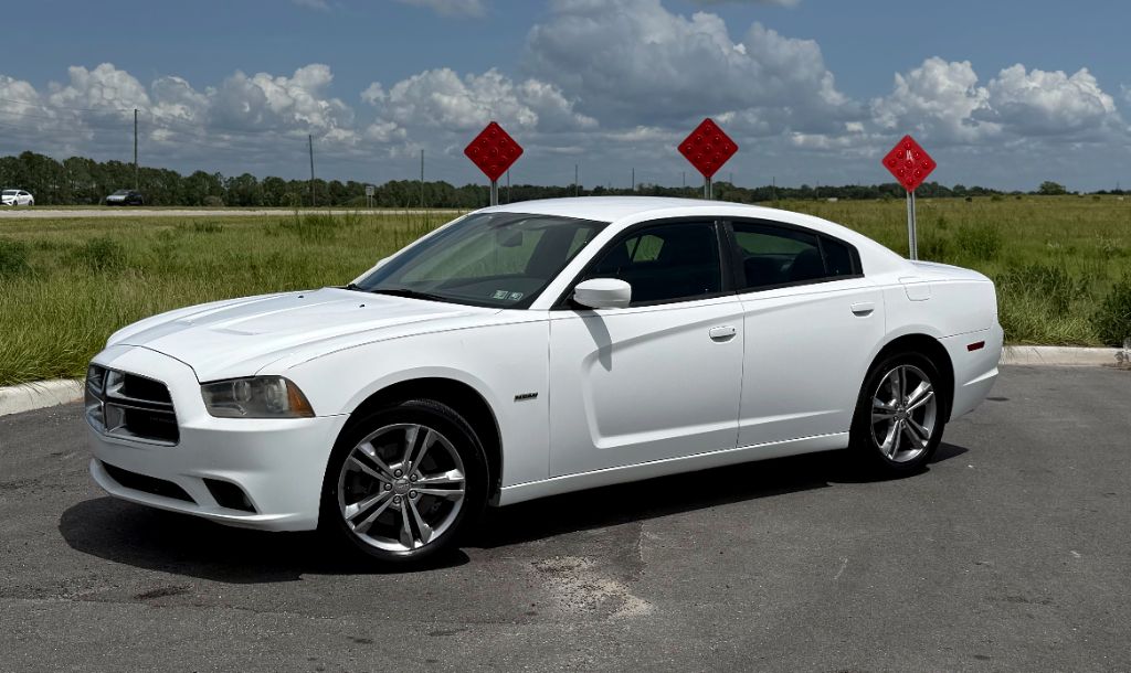 2013 Dodge Charger - $9,899