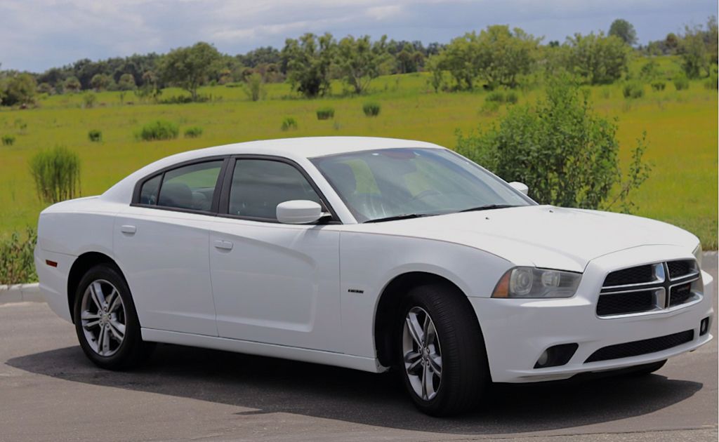 2013 Dodge Charger - $9,899
