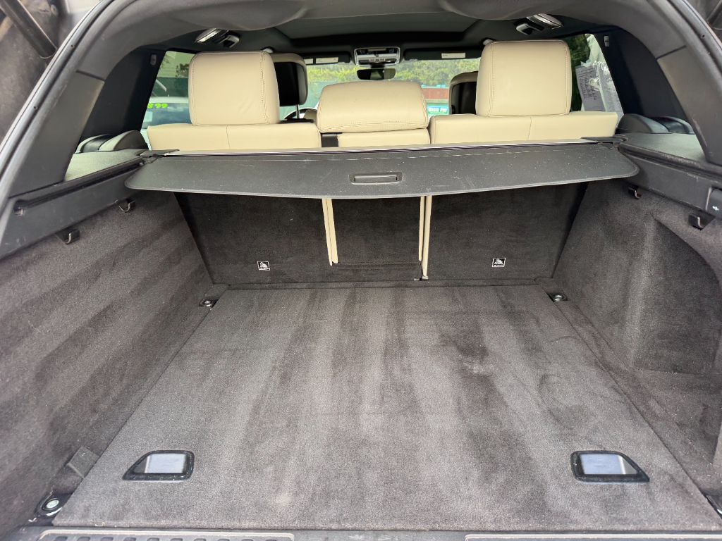 2018 Land Rover Range Rover Sport - $15,999