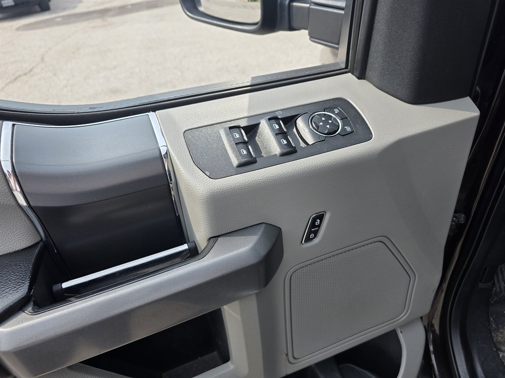 2018 Ford F-150 - $15,995