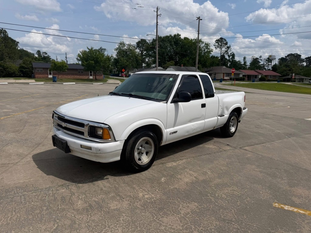 1997 Chevrolet S-10 Pickup