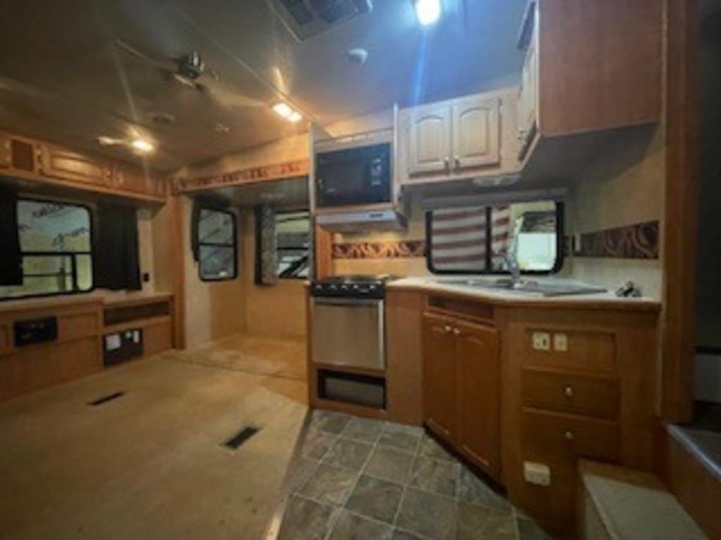 2010 Forest River Wildcat - $17,999