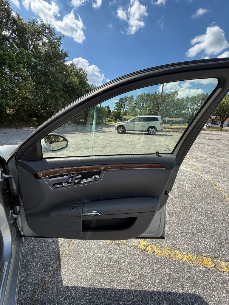 2007 Mercedes-Benz S-class - $6,000