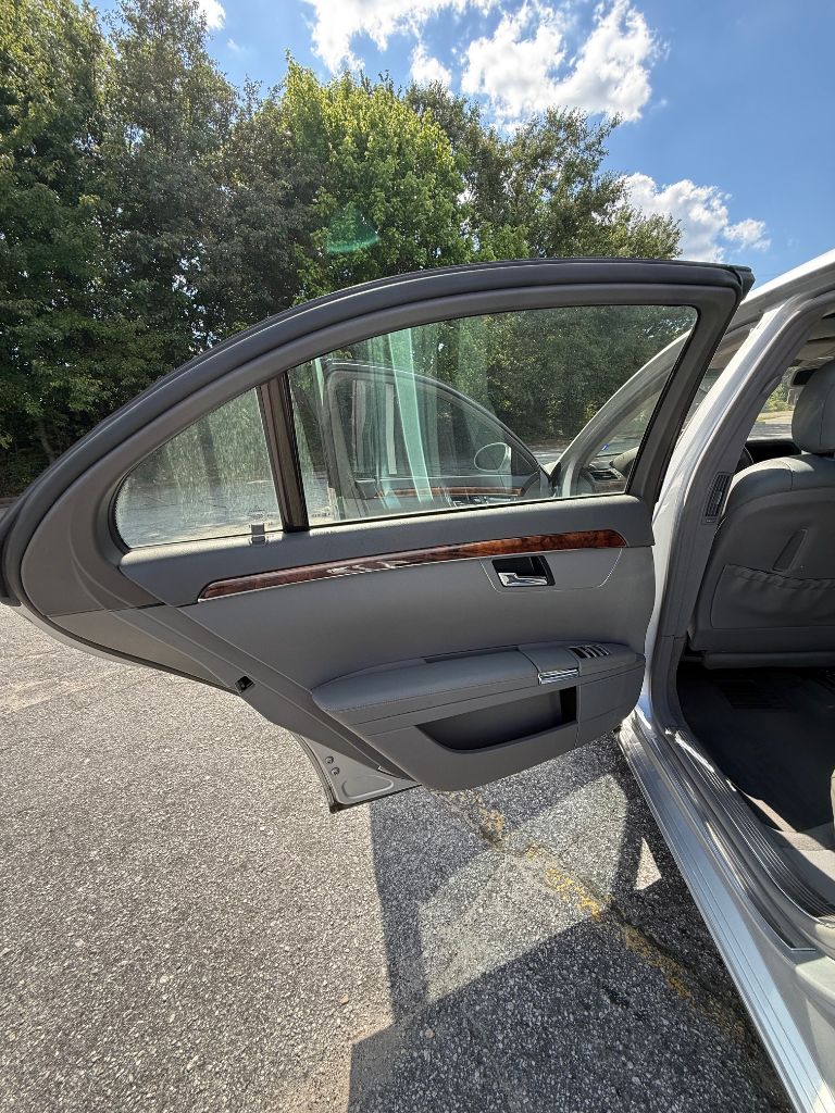 2007 Mercedes-Benz S-class - $6,000