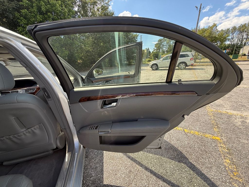 2007 Mercedes-Benz S-class - $6,000