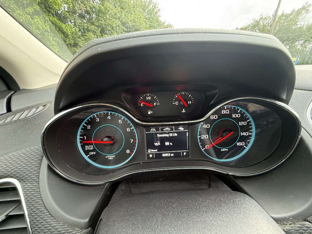2017 Chevrolet Cruze - $8,500
