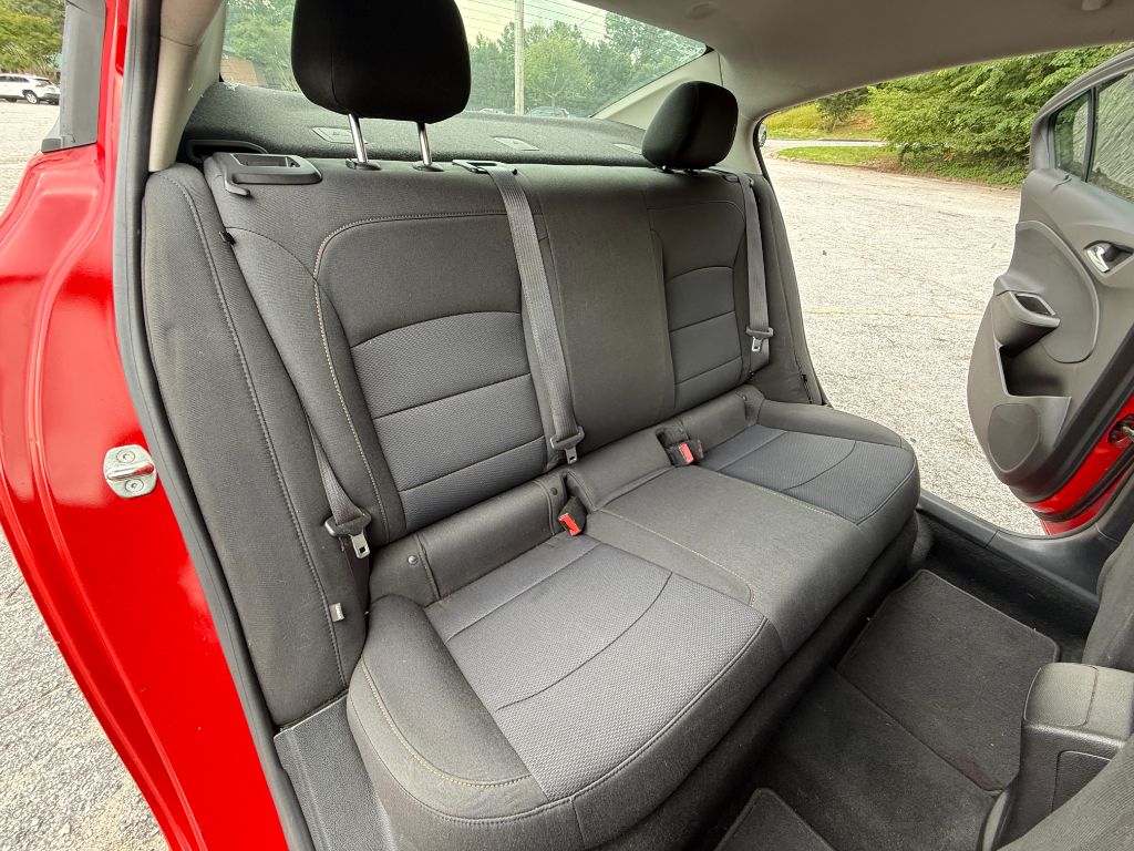 2017 Chevrolet Cruze - $8,500