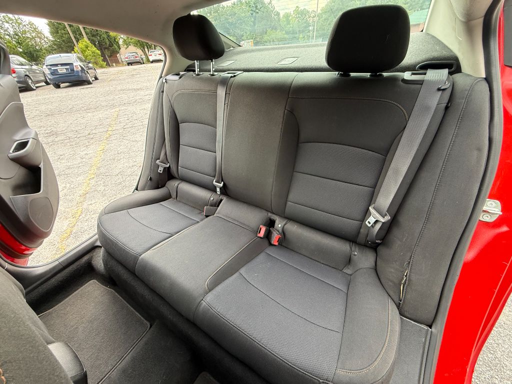 2017 Chevrolet Cruze - $8,500