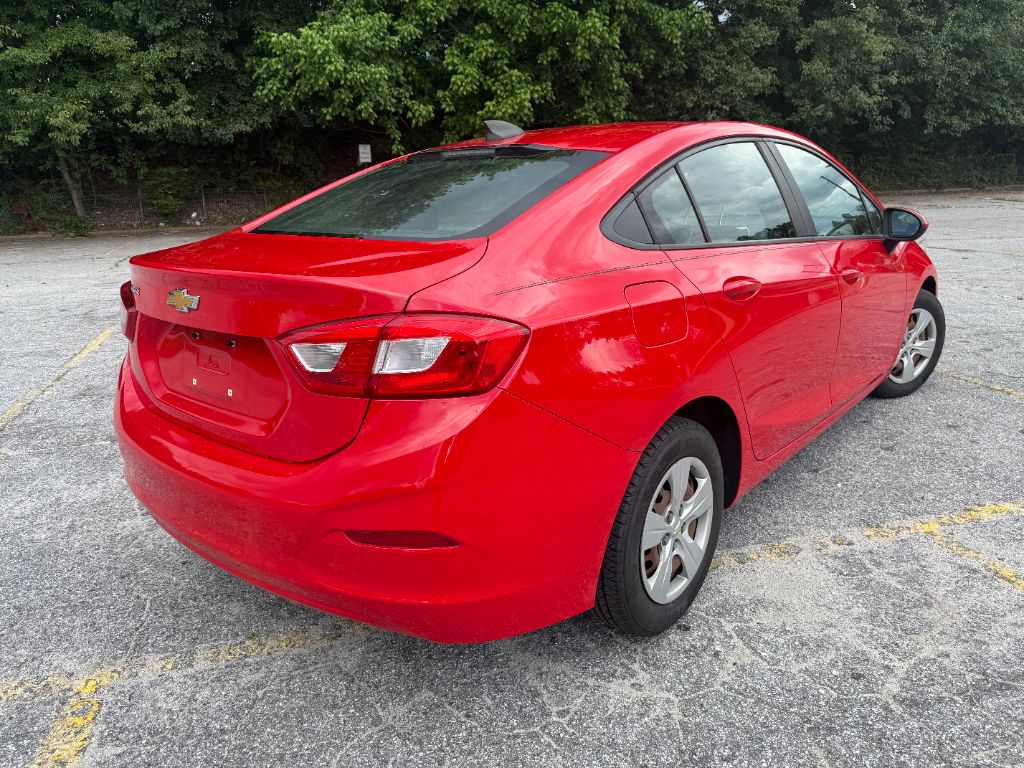 2017 Chevrolet Cruze - $8,500