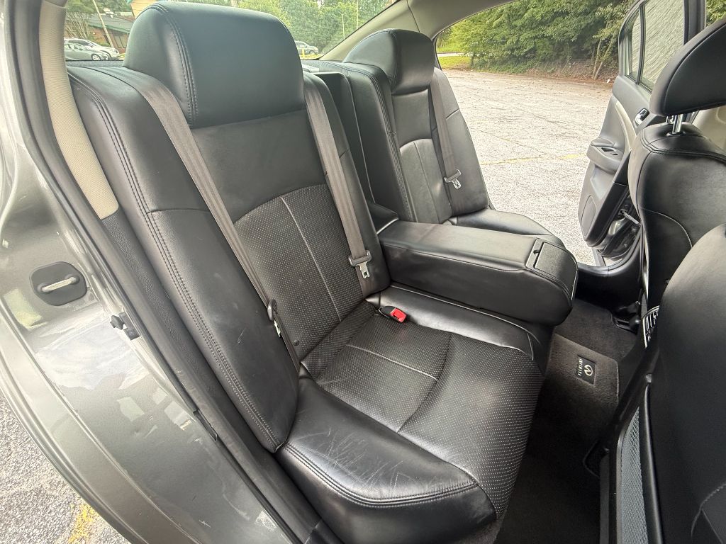 2012 INFINITI G - $10,500