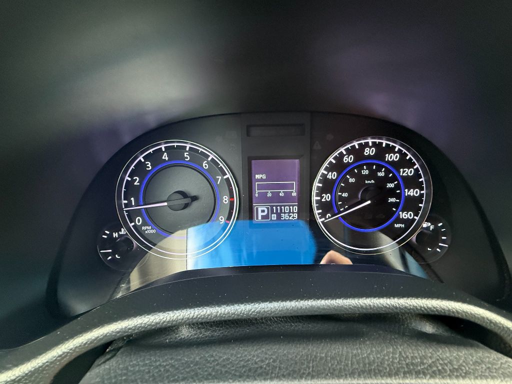 2012 INFINITI G - $10,500