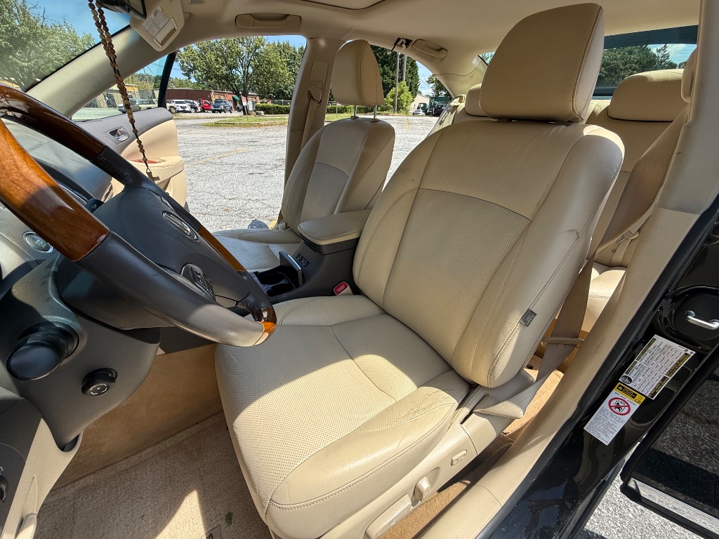 2010 Lexus ES - $9,900