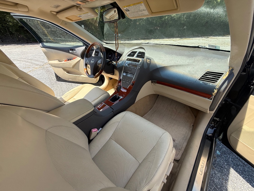 2010 Lexus ES - $9,900