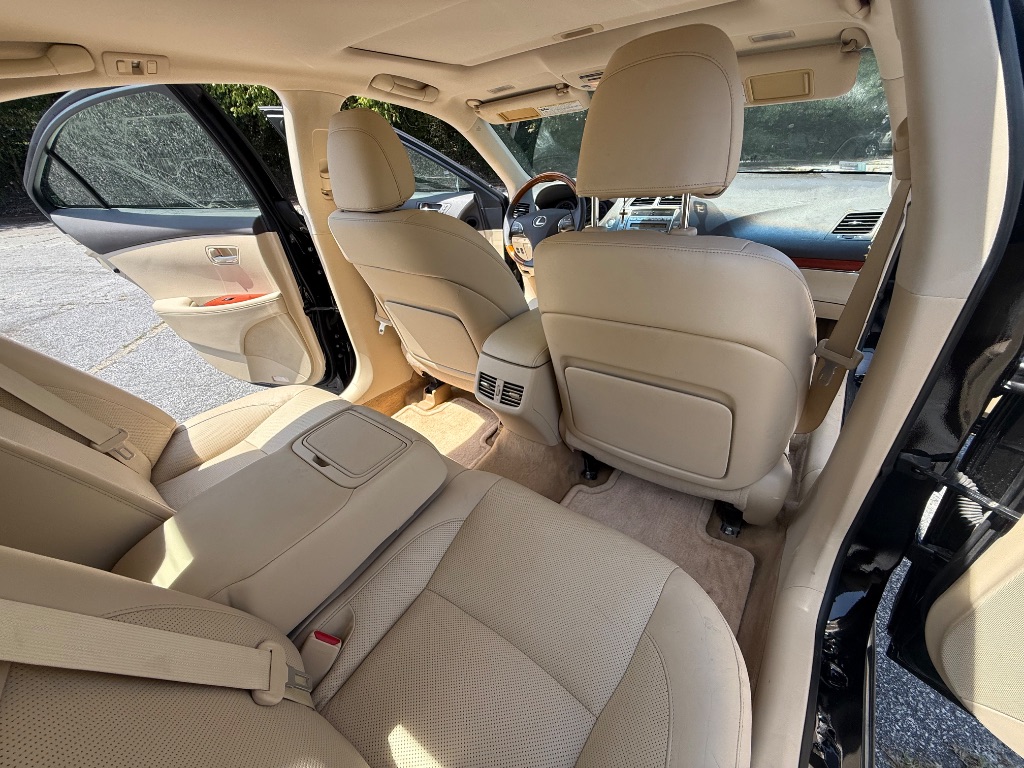 2010 Lexus ES - $9,900