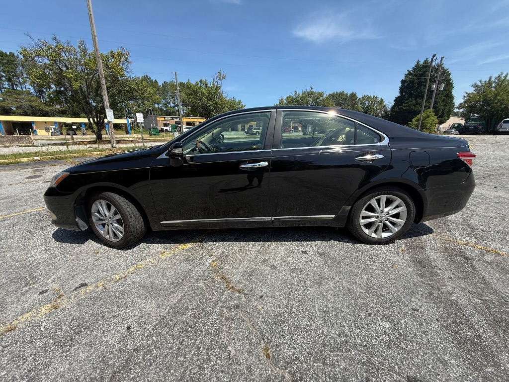 2010 Lexus ES - $9,900