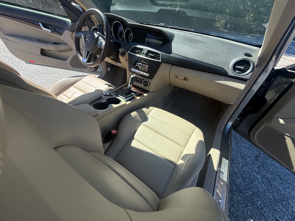 2014 Mercedes-Benz C-Class - $8,500