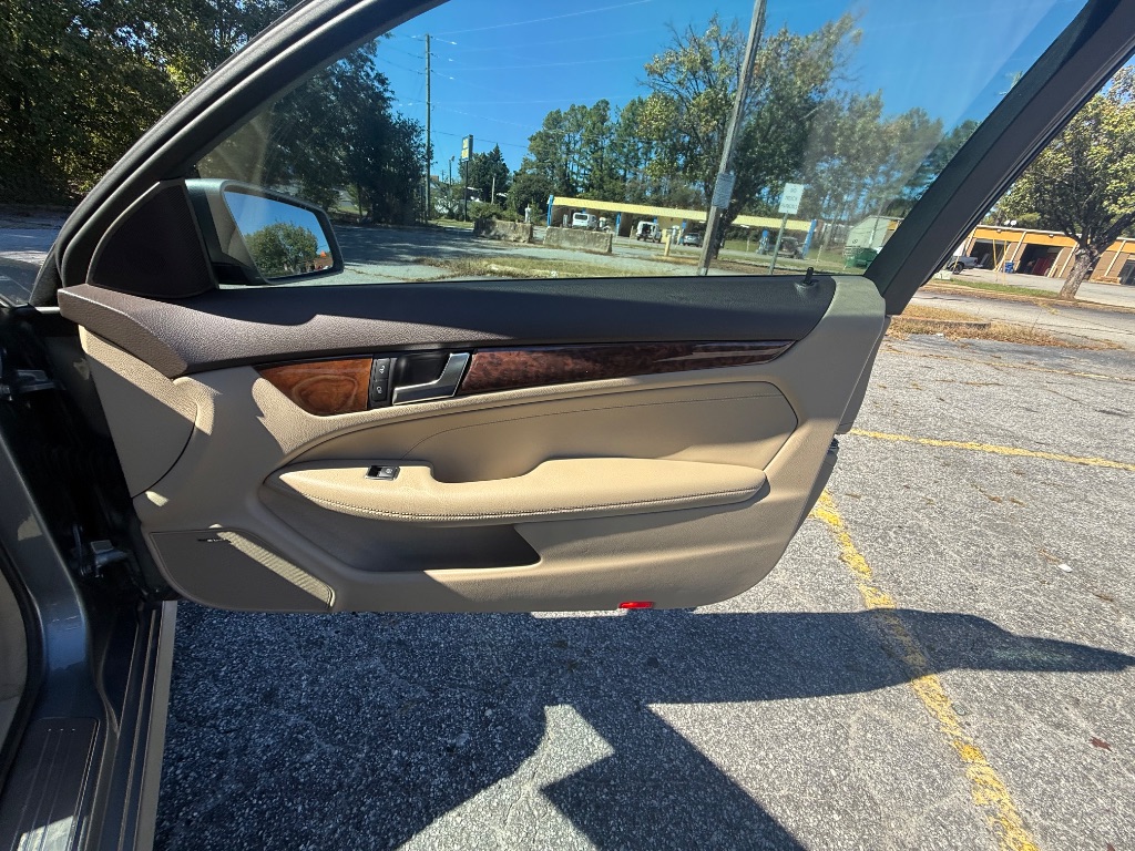 2014 Mercedes-Benz C-Class - $8,500