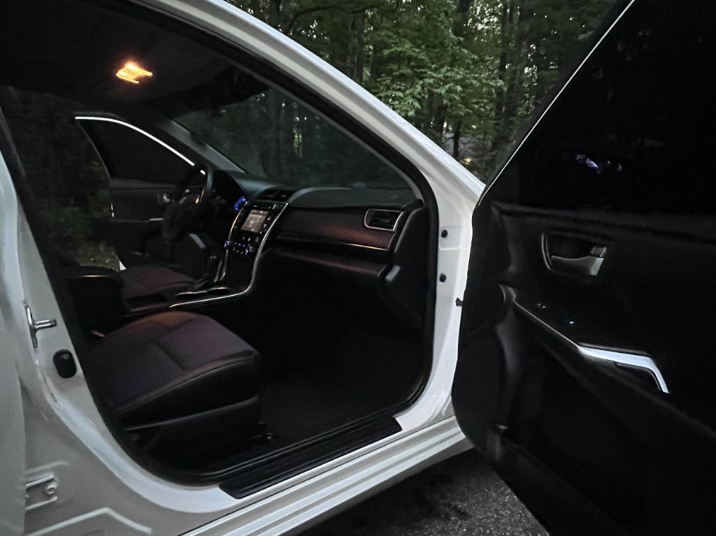 2016 Toyota Camry - $11,995