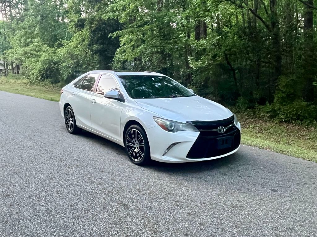 2016 Toyota Camry - $11,995