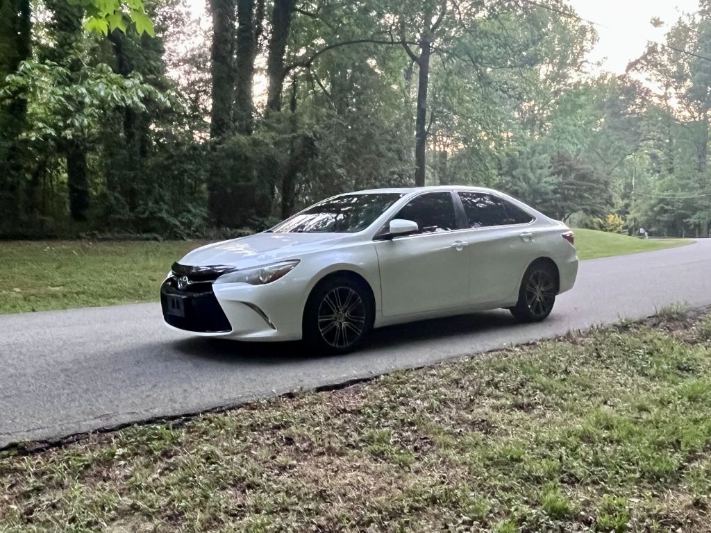 2016 Toyota Camry - $11,995