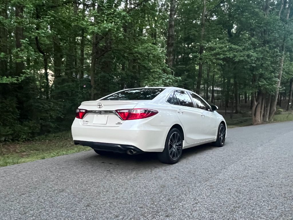 2016 Toyota Camry - $11,995