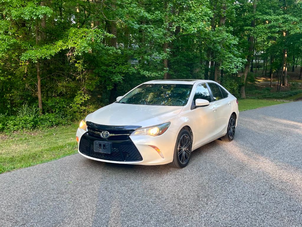 2016 Toyota Camry - $11,995