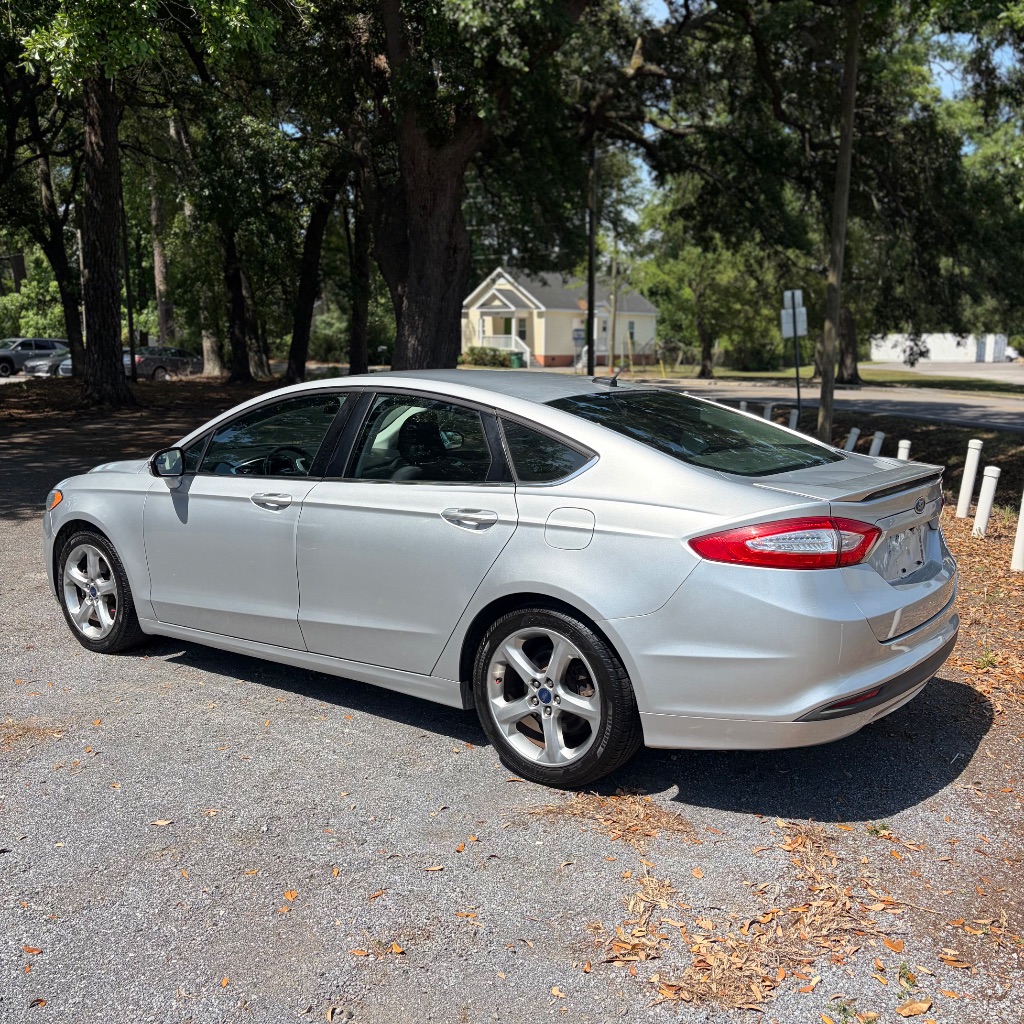 2016 Ford Fusion - $8,499