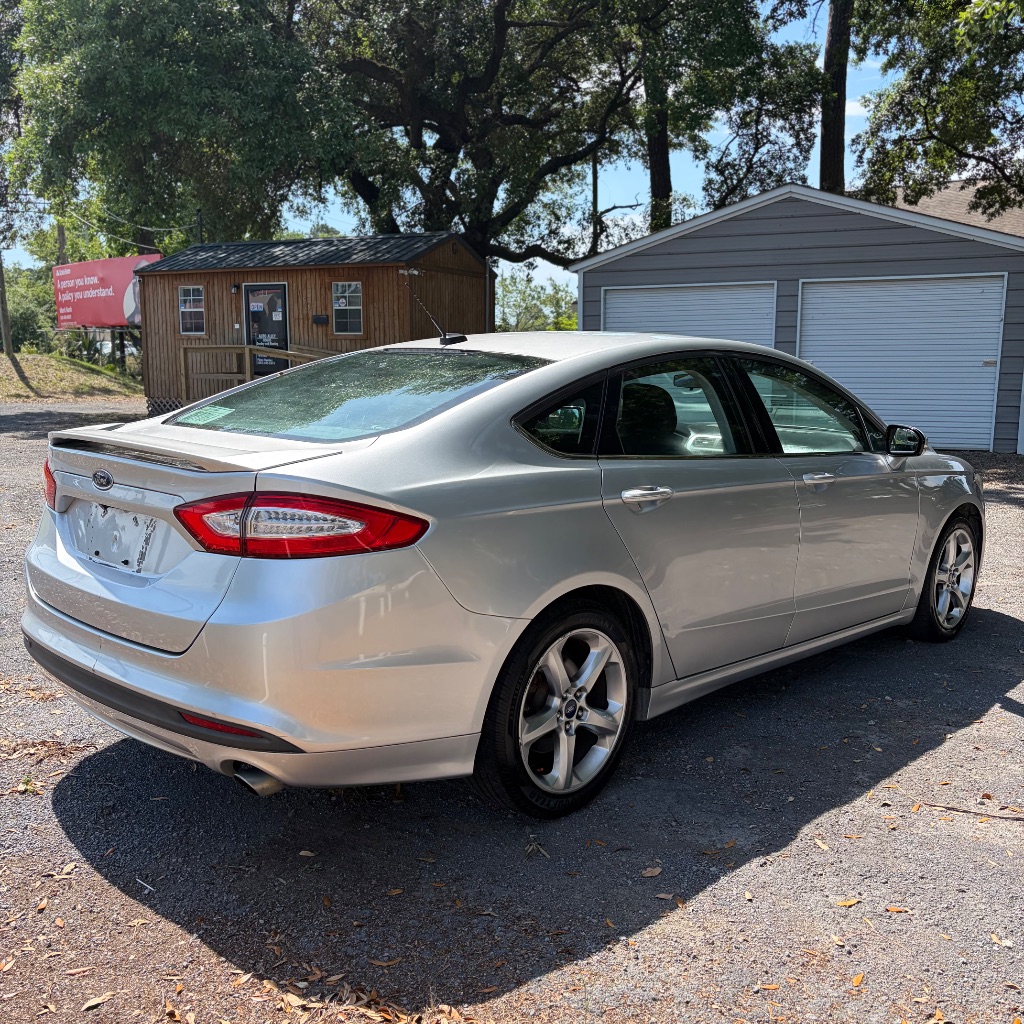 2016 Ford Fusion - $8,499