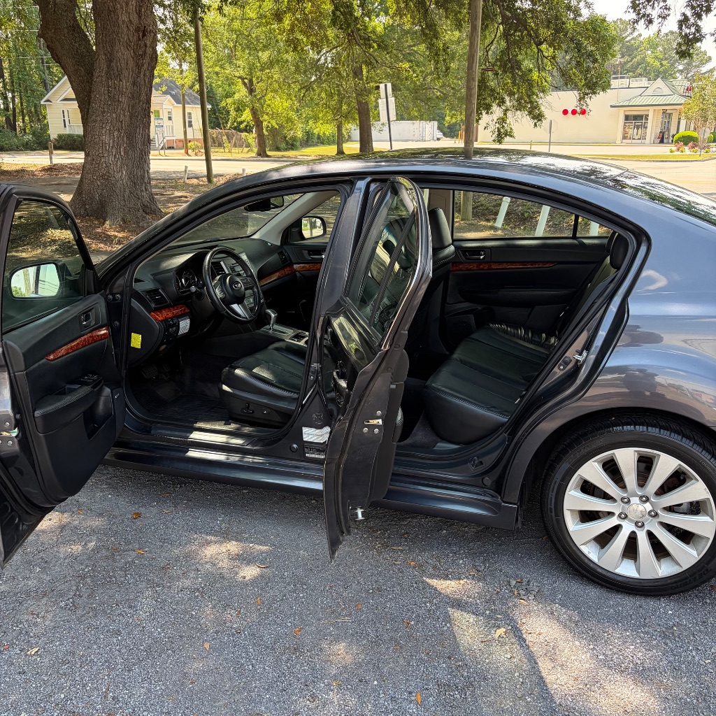 2010 Subaru Legacy - $4,500