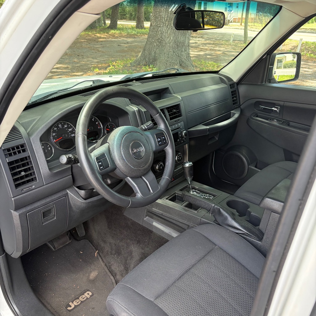 2011 Jeep Liberty - $6,500