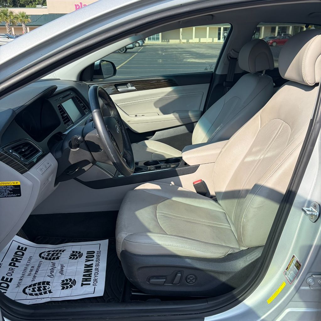 2017 Hyundai Sonata - $8,500