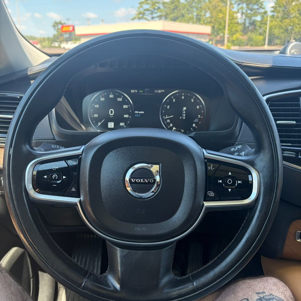 2016 Volvo XC90 - $11,500
