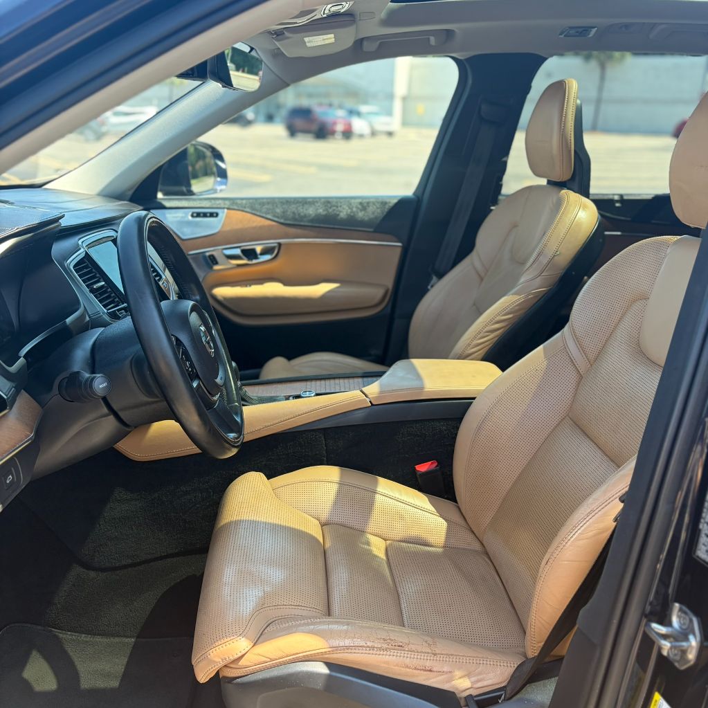 2016 Volvo XC90 - $11,500