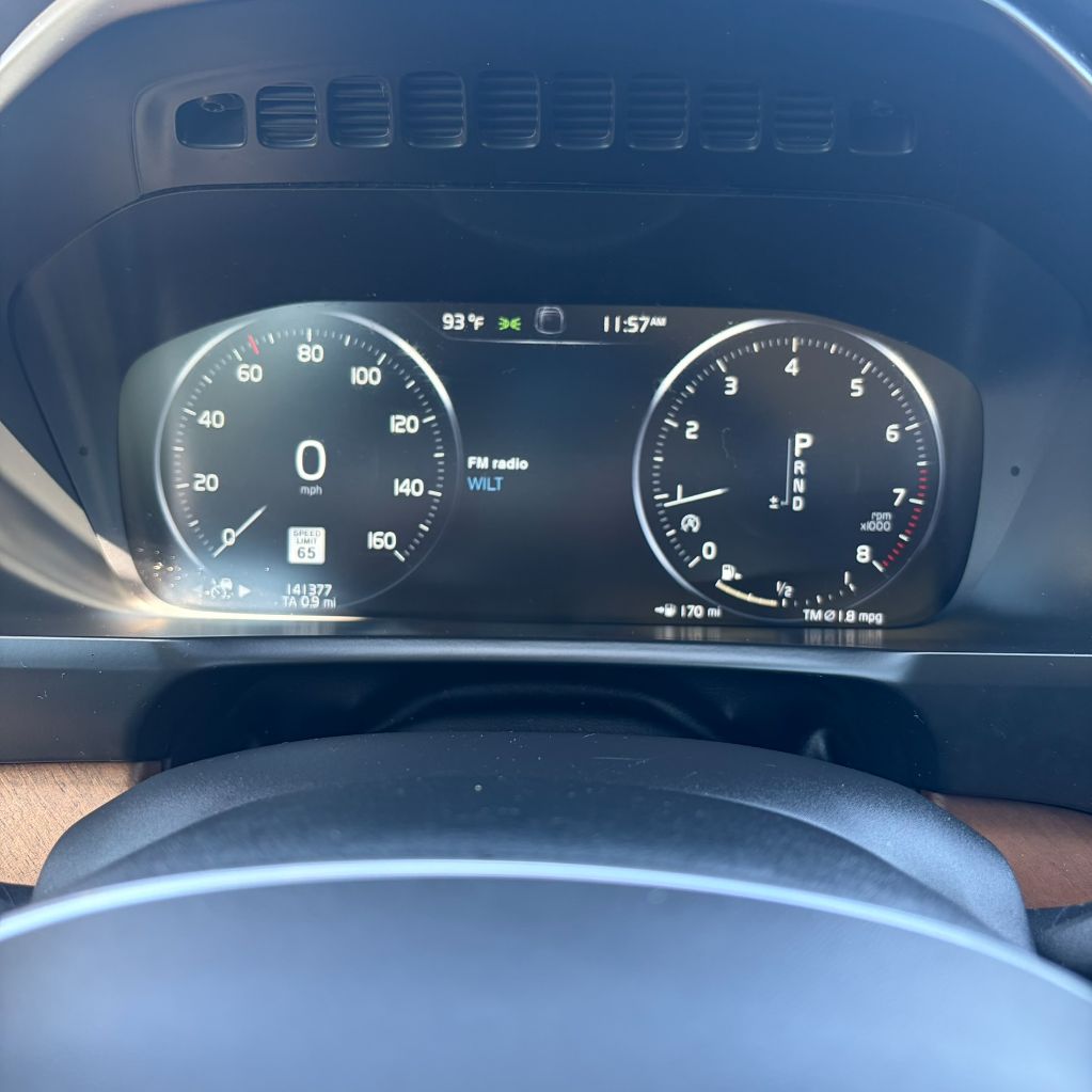 2016 Volvo XC90 - $11,500