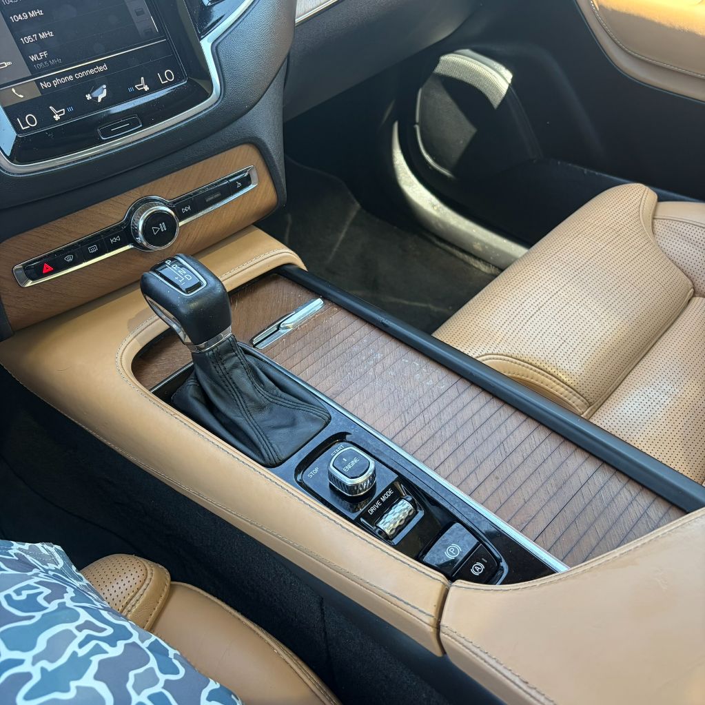 2016 Volvo XC90 - $11,500