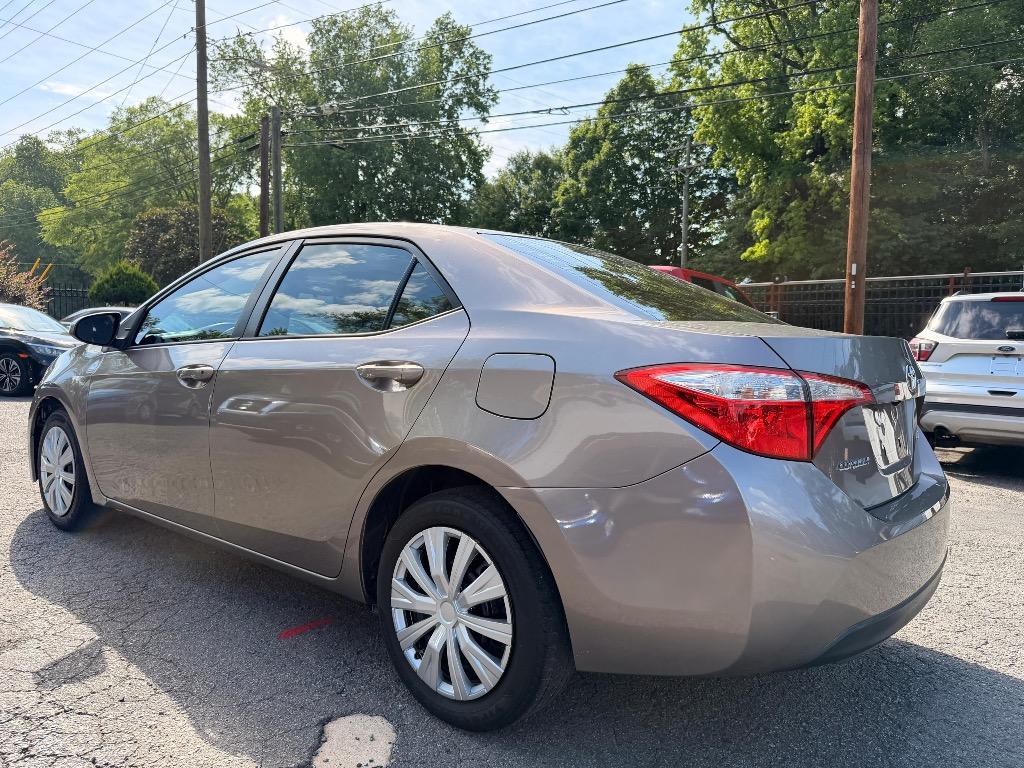 2015 Toyota Corolla - $14,900