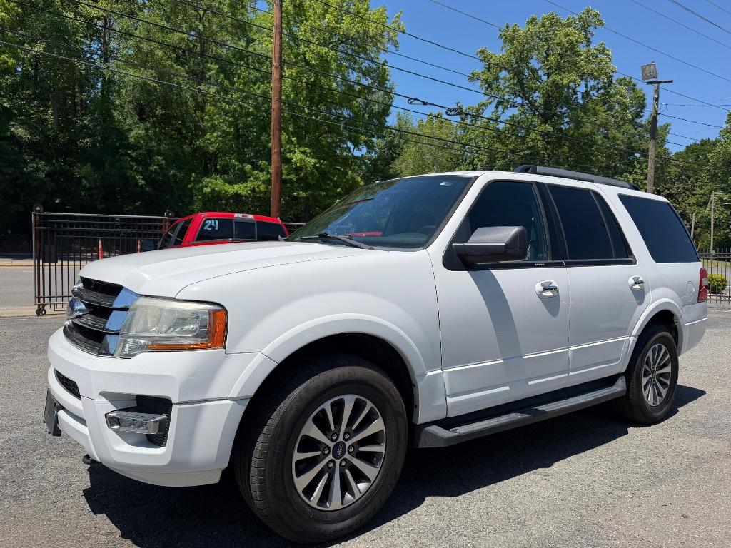2017 Ford Expedition - $14,900