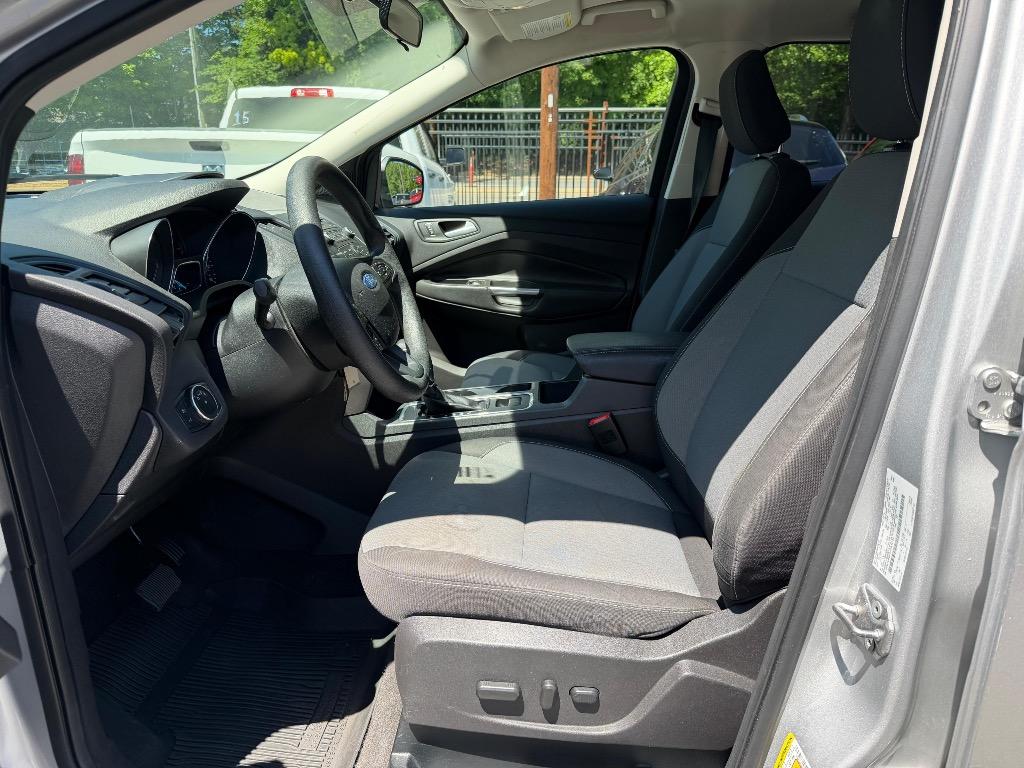 2018 Ford Escape - $13,900