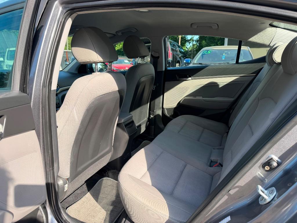 2017 Hyundai Elantra - $13,900
