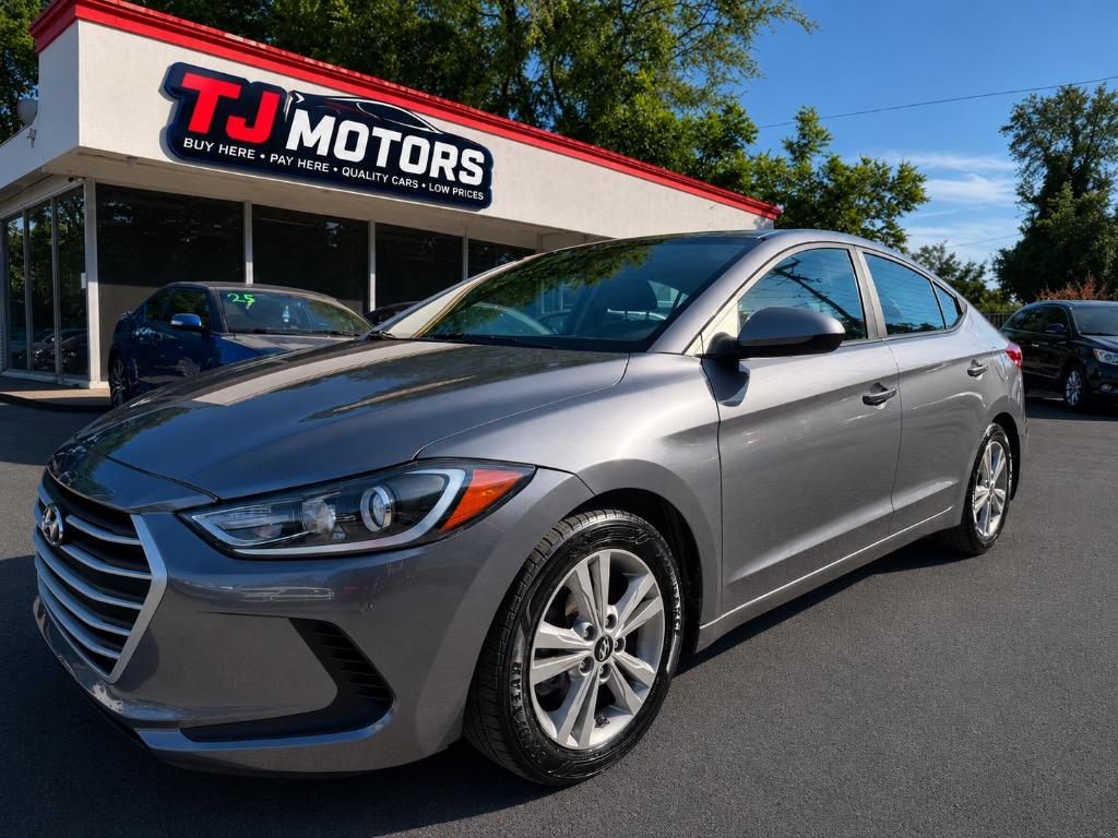2017 Hyundai Elantra - $13,900