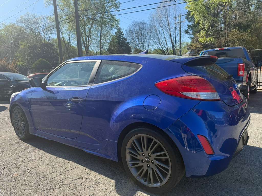 2013 Hyundai Veloster - $8,900