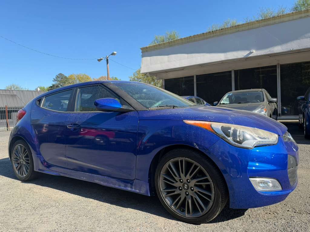 2013 Hyundai Veloster - $8,900