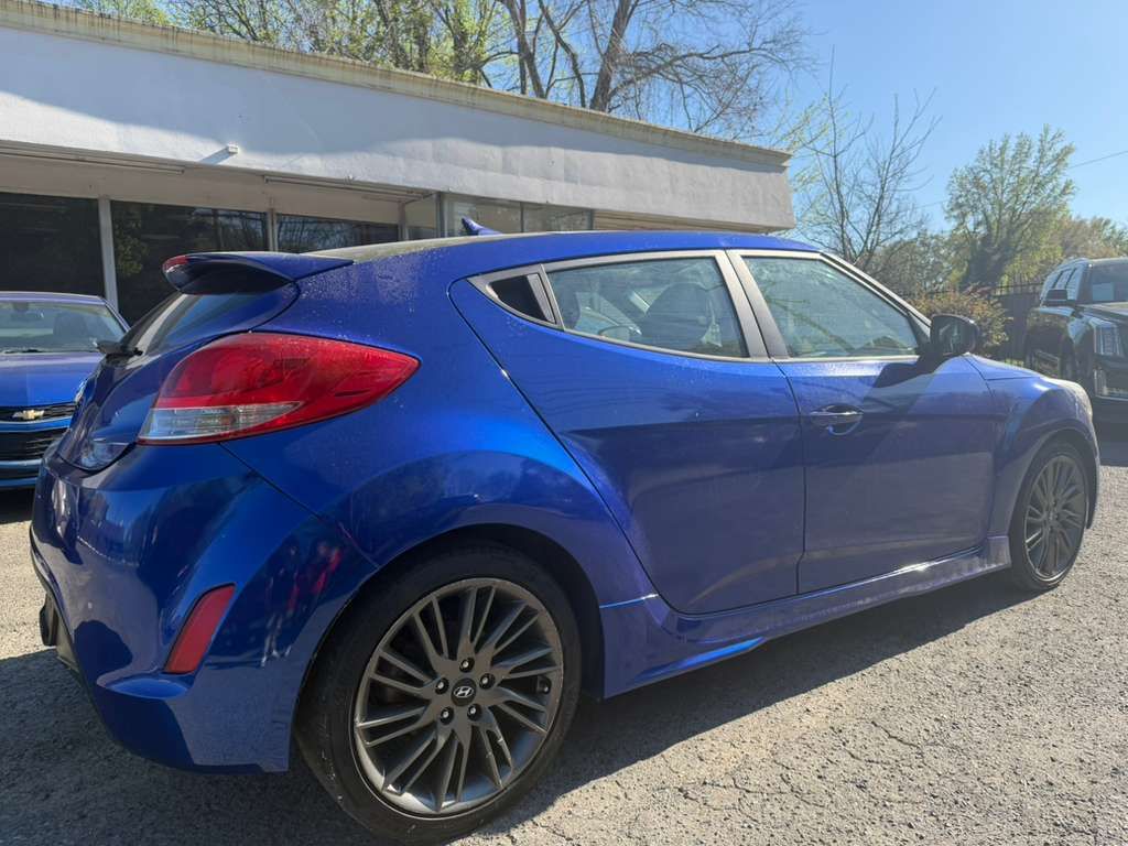 2013 Hyundai Veloster - $8,900