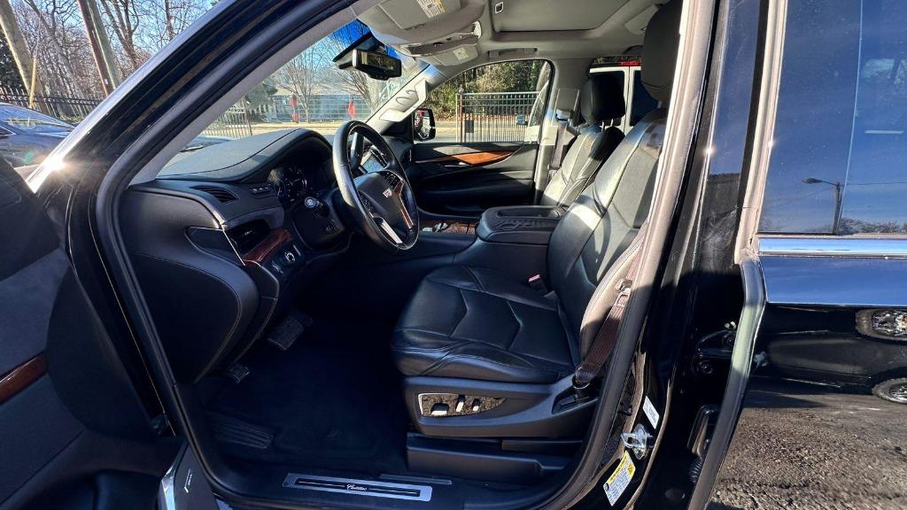 2016 Cadillac Escalade - $26,900