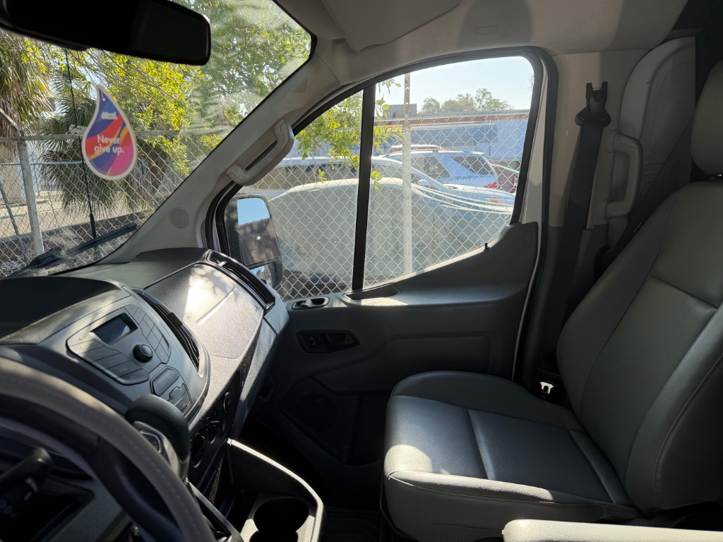 2016 Ford Transit - $14,999