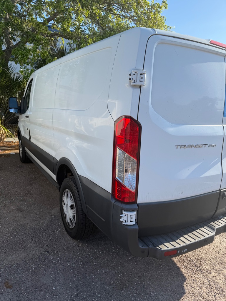 2016 Ford Transit - $14,999