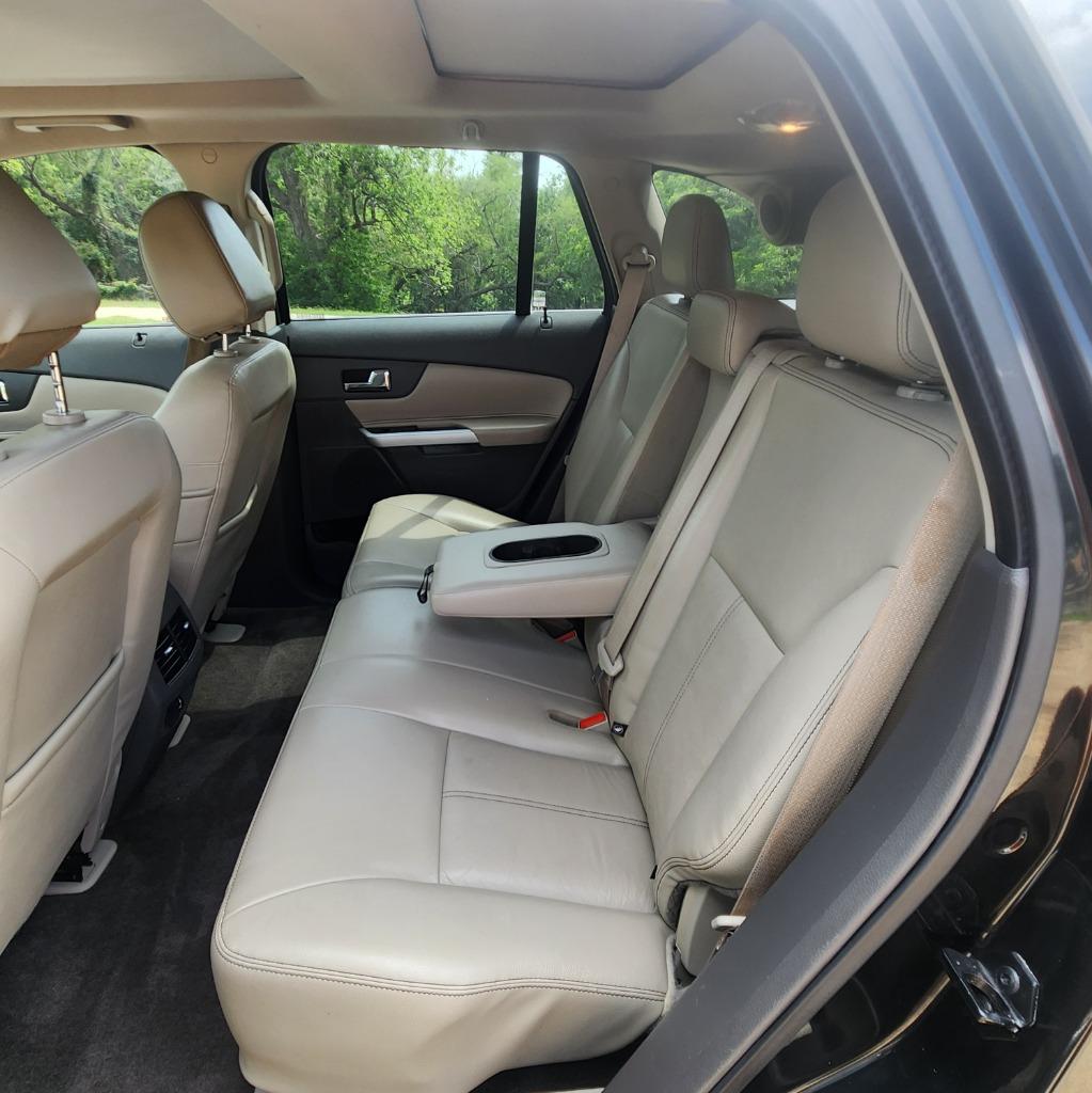 2014 Ford Edge - $8,995