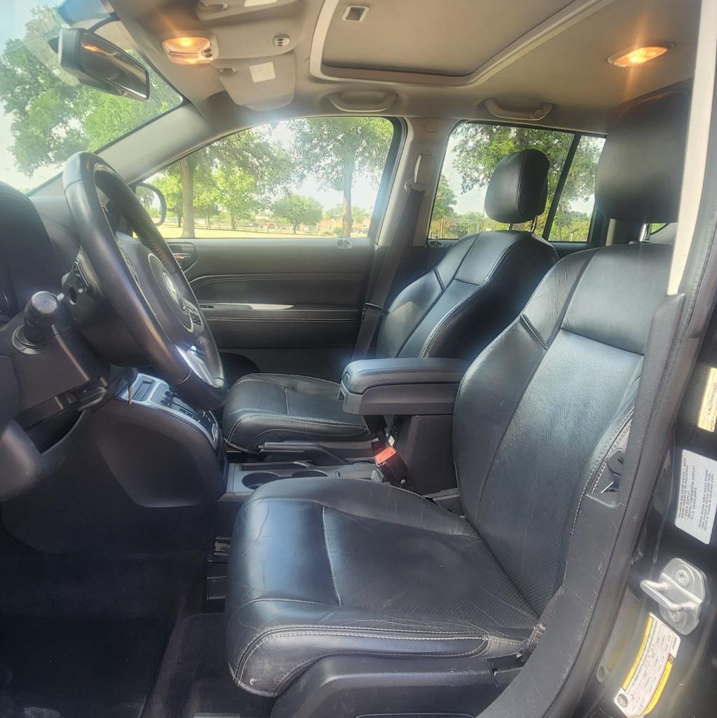 2017 Jeep Compass - $9,995