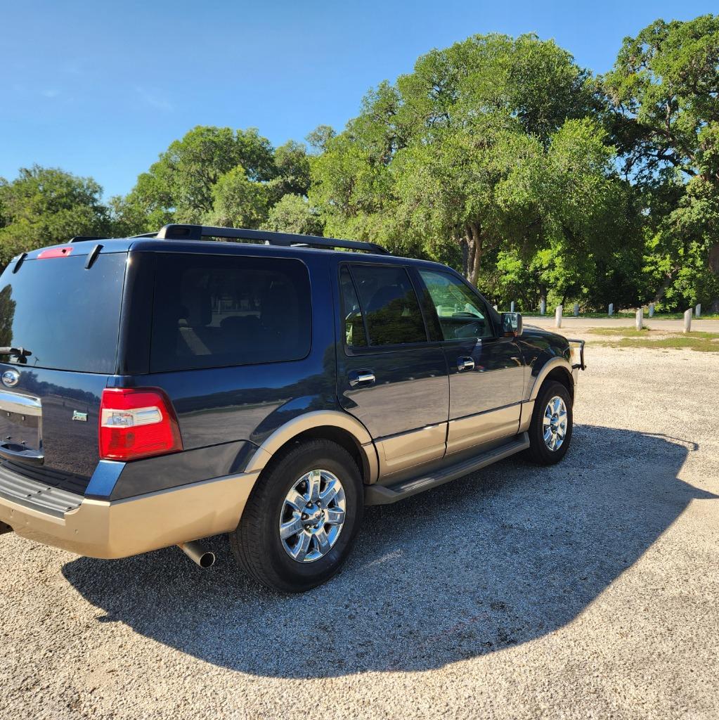 2014 Ford Expedition - $12,995