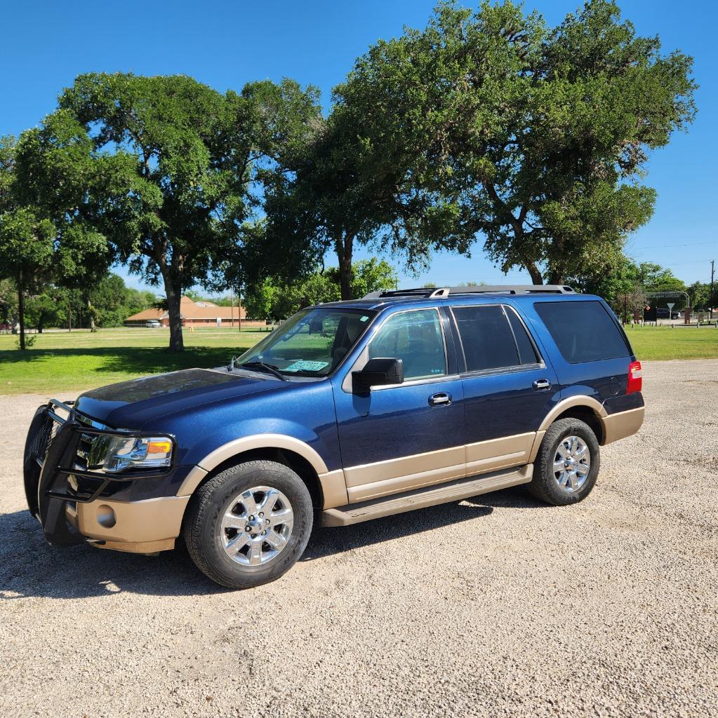 2014 Ford Expedition - $12,995